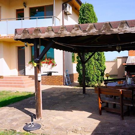 Вила Ваня - Villa Vania Bŭlgarevo エクステリア 写真