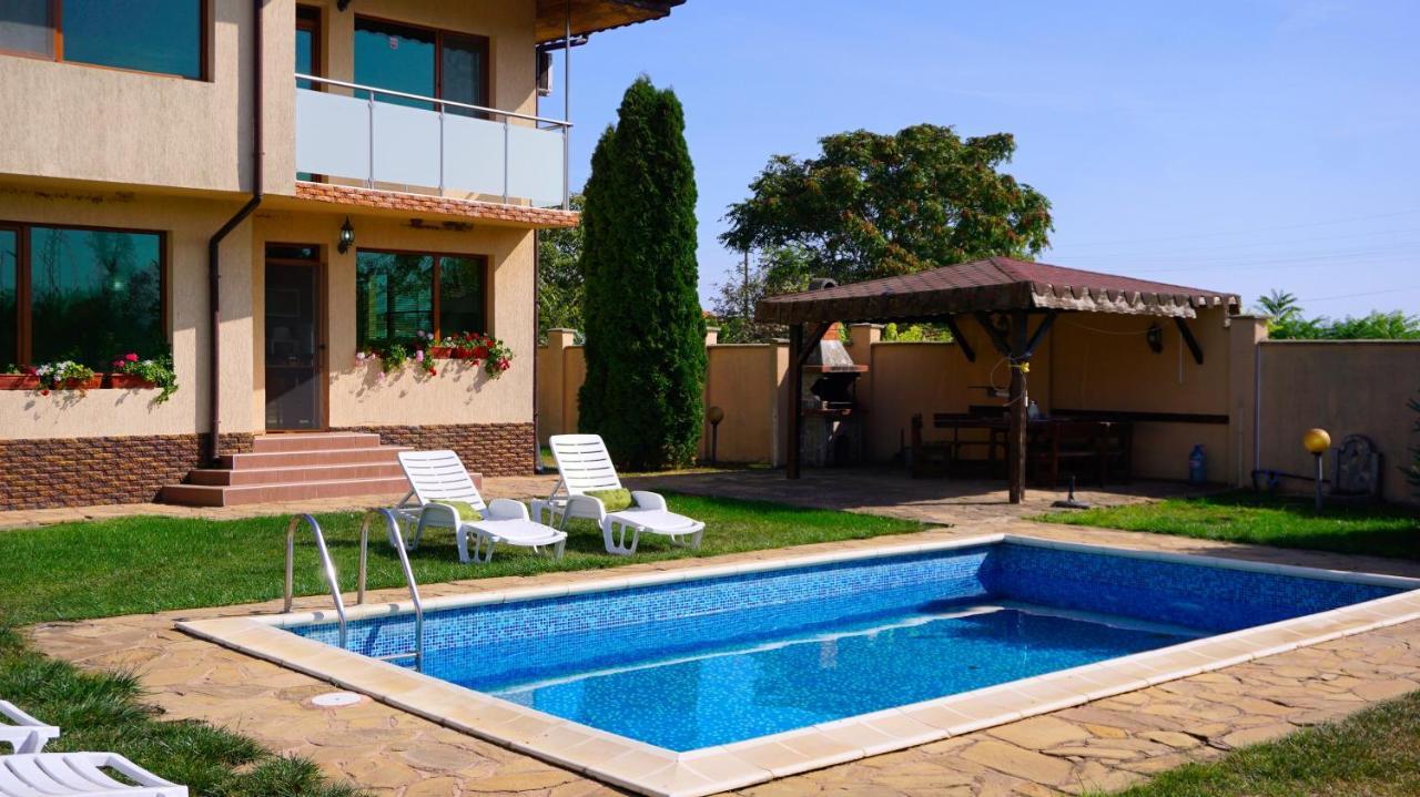 Вила Ваня - Villa Vania Bŭlgarevo エクステリア 写真