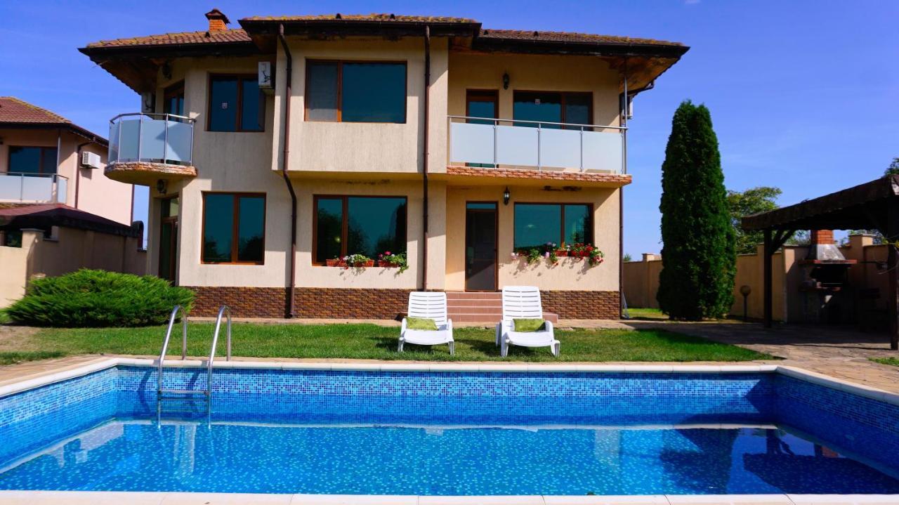 Вила Ваня - Villa Vania Bŭlgarevo エクステリア 写真