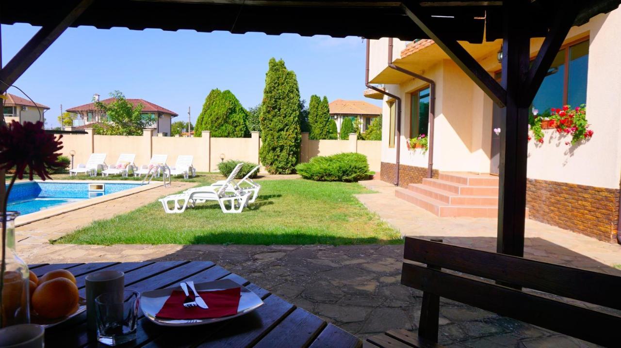 Вила Ваня - Villa Vania Bŭlgarevo エクステリア 写真